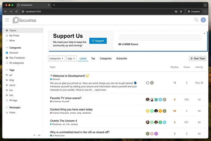 Questa immagine mostra la pagina principale di un forum di discussione online con il plugin Subscription abilitato. Ora è stato aggiunto un pulsante Iscriviti nella barra di navigazione superiore, oltre a un banner "Supportaci".