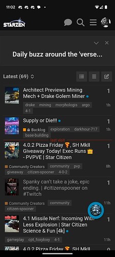 La imagen es una captura de pantalla de una aplicación móvil que muestra una lista de noticias y publicaciones recientes relacionadas con comunidades de videojuegos, incluidos titulares sobre eventos, sorteos y anuncios de juegos. (Subtitulado por IA)