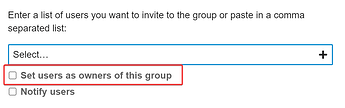 L'immagine mostra una finestra di dialogo che consente all'utente di inserire un elenco di utenti da invitare a un gruppo, con opzioni per impostarli come proprietari del gruppo o informarli sull'invito. (Didascalia generata dall'IA)