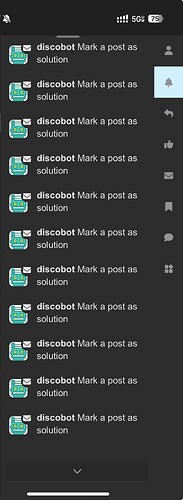 Esta imagem exibe a tela de um smartphone com notificações de um usuário chamado "discobot" sugerindo repetidamente para "Marcar uma postagem como solução." (Legenda da IA)