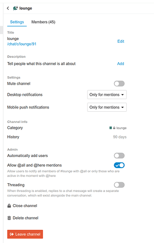 Esta imagen muestra las opciones de configuración y configuración para un canal llamado "lounge" en una aplicación de colaboración o mensajería de equipos, incluyendo detalles como la descripción del canal, las preferencias de notificación, el período de retención del historial, los permisos para @menciones y las opciones para cerrar, eliminar o abandonar el canal. (Subtitulado por IA)