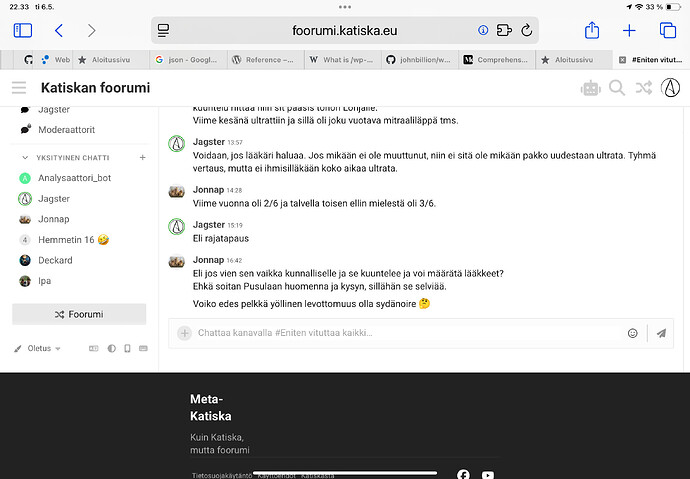 تُظهر الصورة واجهة منتدى ويب باللغة الفنلندية مع تعليقات المستخدمين وقائمة بعنوان "Katiska forumi" (منتدى Katiska) في الأعلى. (تم التعليق بواسطة الذكاء الاصطناعي)