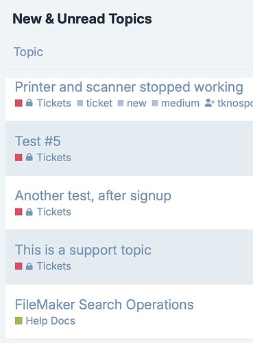 Cette image montre une liste de sujets nouveaux et non lus liés aux problèmes d'imprimante, aux tests de FAQ, aux sujets de support et aux documents d'aide, ainsi que des étiquettes colorées pour organiser et catégoriser les sujets. (Légendé par l'IA)