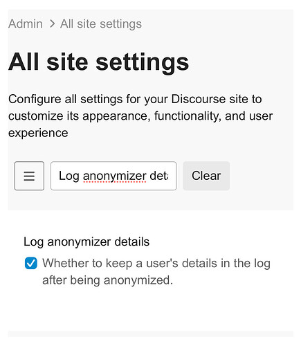 Questo screenshot mostra la pagina 'Tutte le impostazioni del sito' all'interno di un pannello di amministrazione di Discourse, che consente la configurazione dell'aspetto, della funzionalità e dell'esperienza utente del sito, con particolare attenzione ai dettagli dell'anonimizzazione dei log. (Didascalia dell'IA)