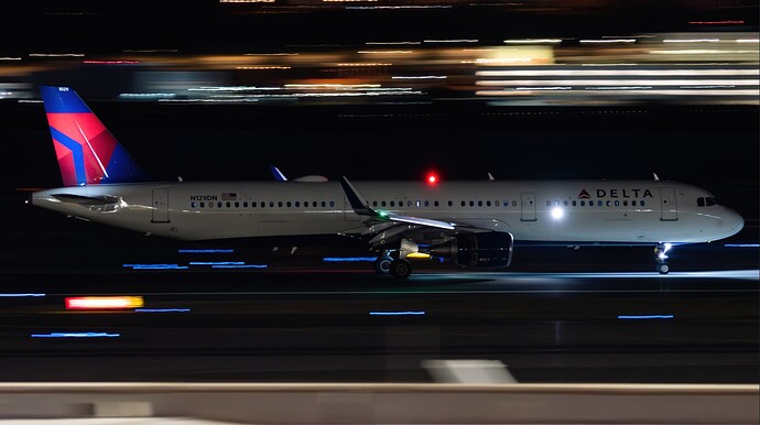 Delta A321-200 降落在华盛顿
